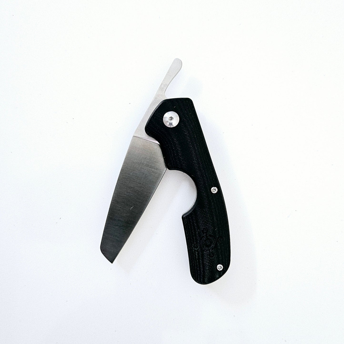 The Blade - www.Shopthatapp.com