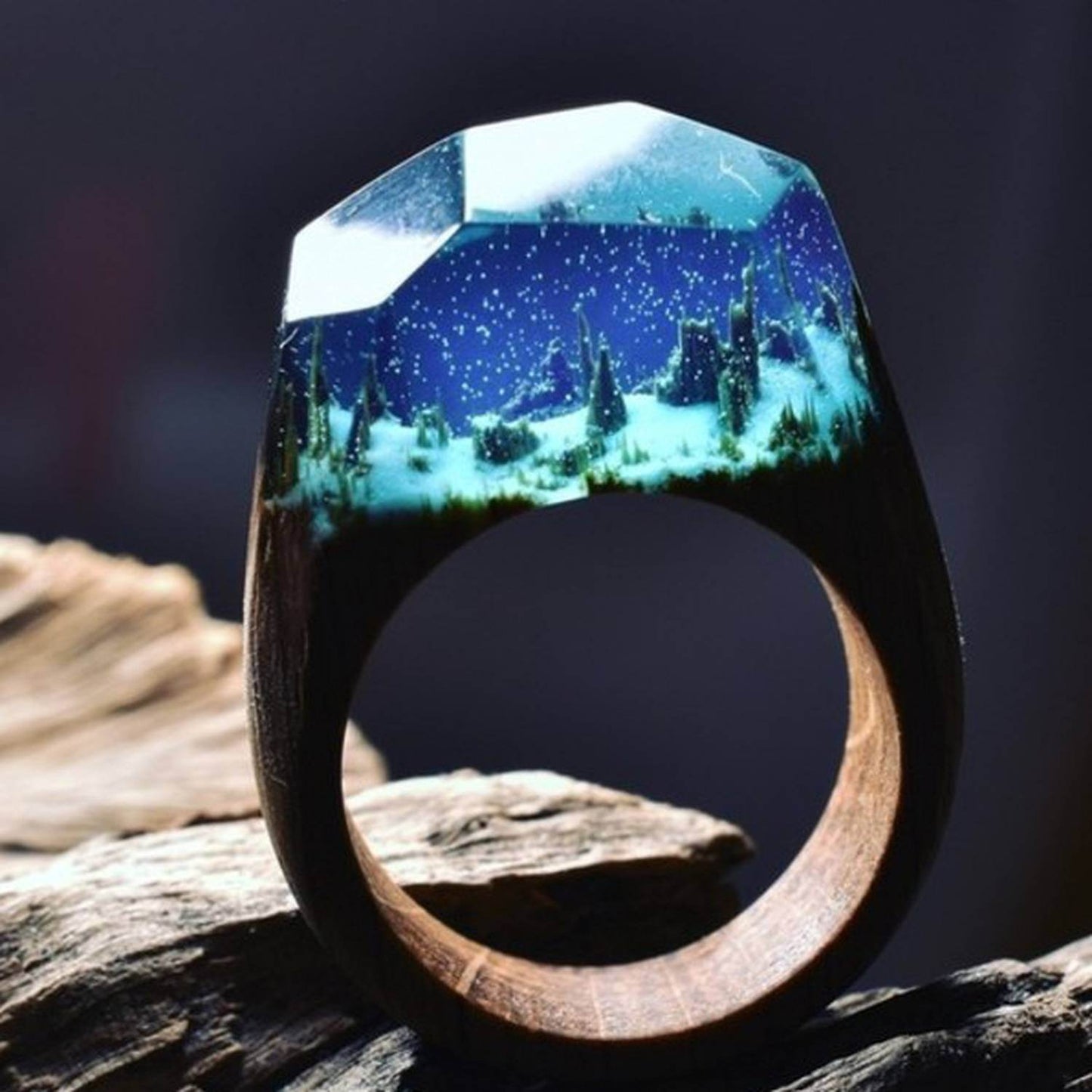 Resin wood ring - www.Shopthatapp.com