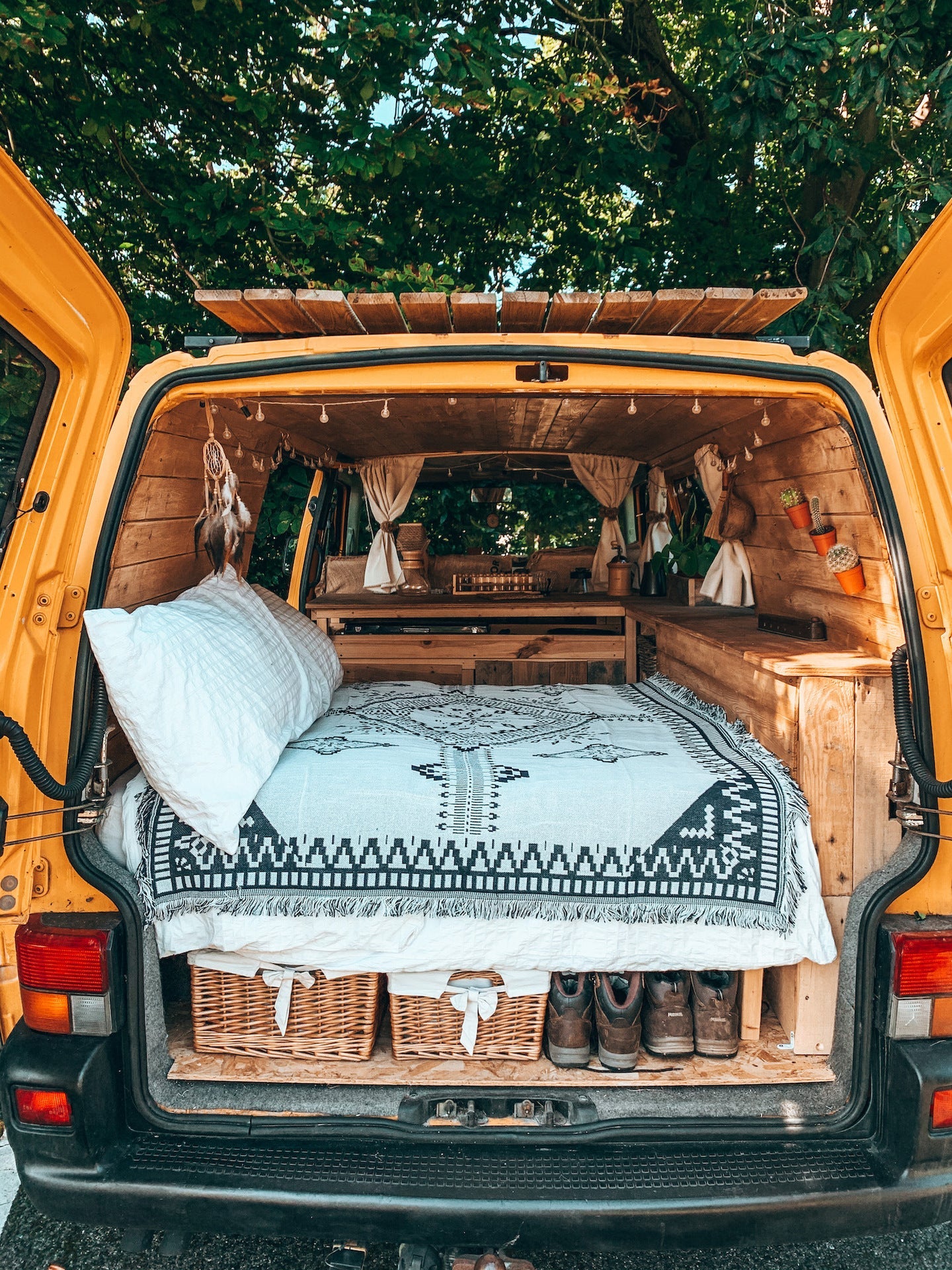 Ethnic style blanket sofa blanket - www.Shopthatapp.com