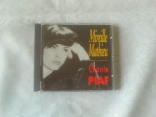 Chante Piaf - www.Shopthatapp.com