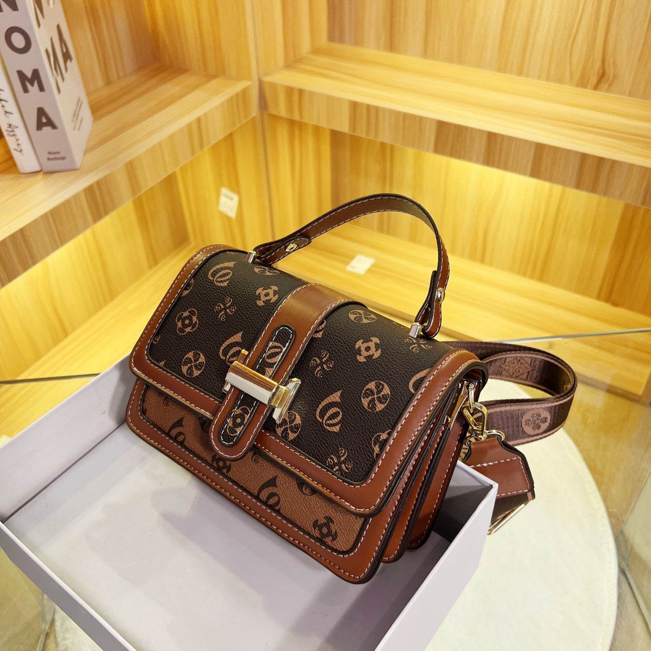 New High-grade flap shoulder crossbody bag for women - www.Shopthatapp.com