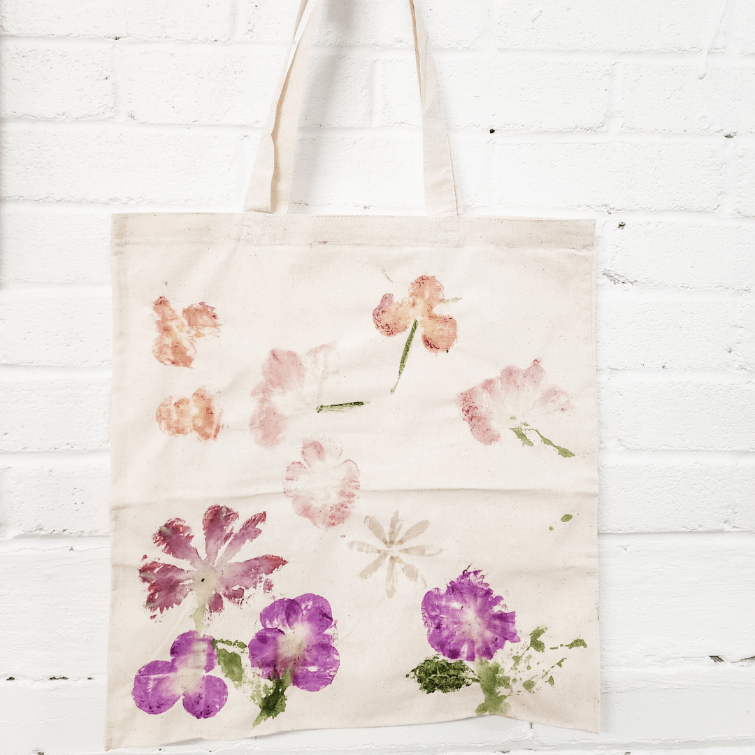 Peinture avec des pétales - Atelier de fleurs pressées