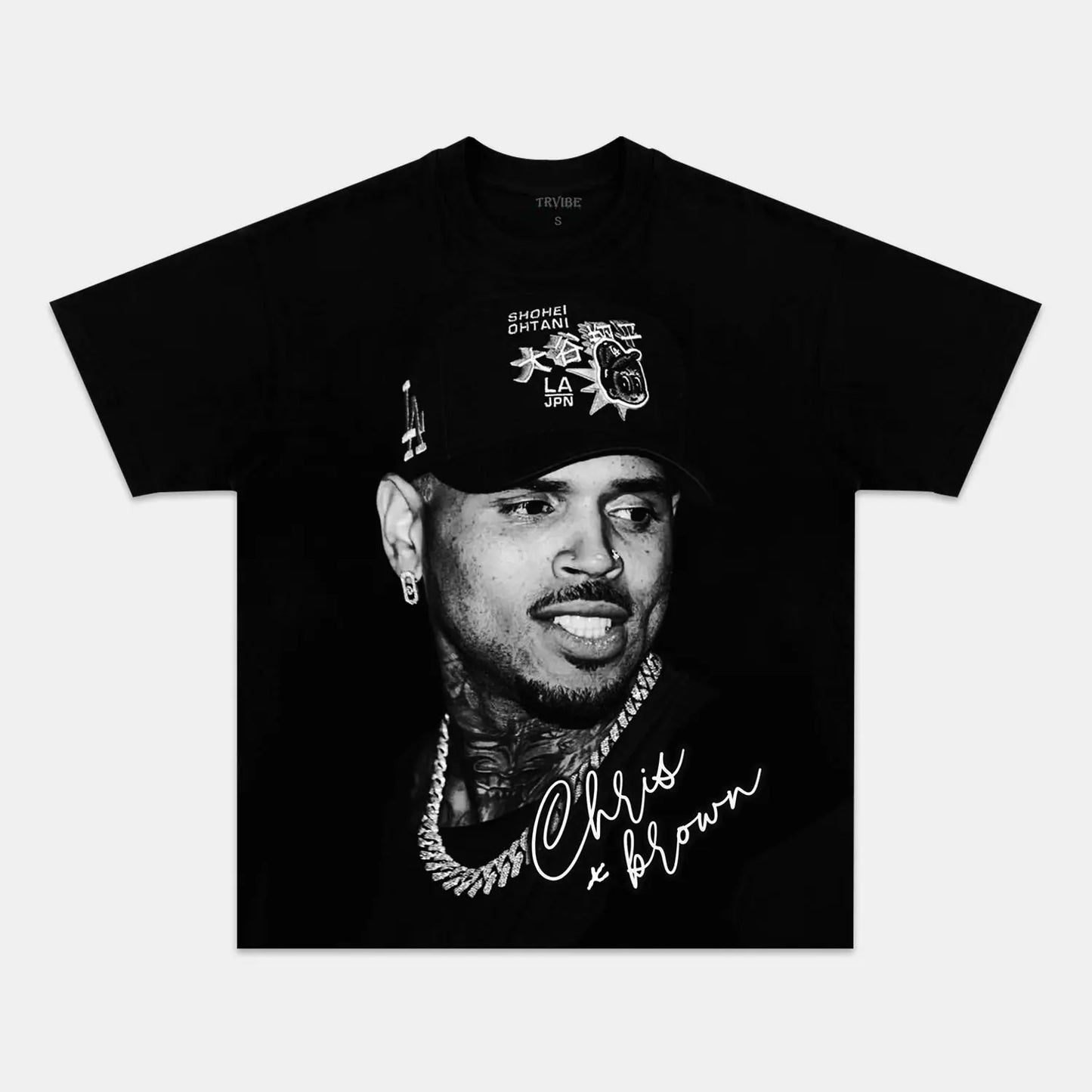 Chris Brown: Music Icon Tee V10 - www.Shopthatapp.com