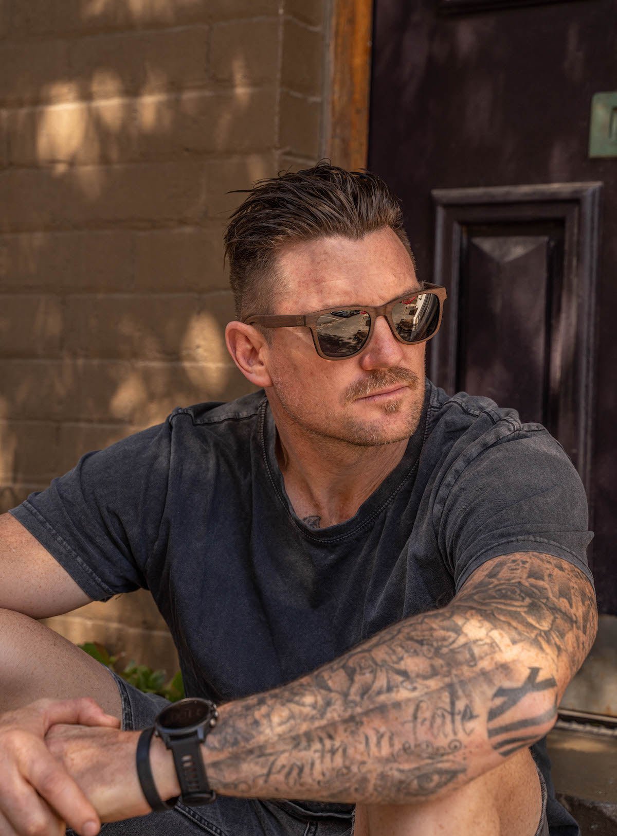 Micky - Wood Sunglasses - www.Shopthatapp.com