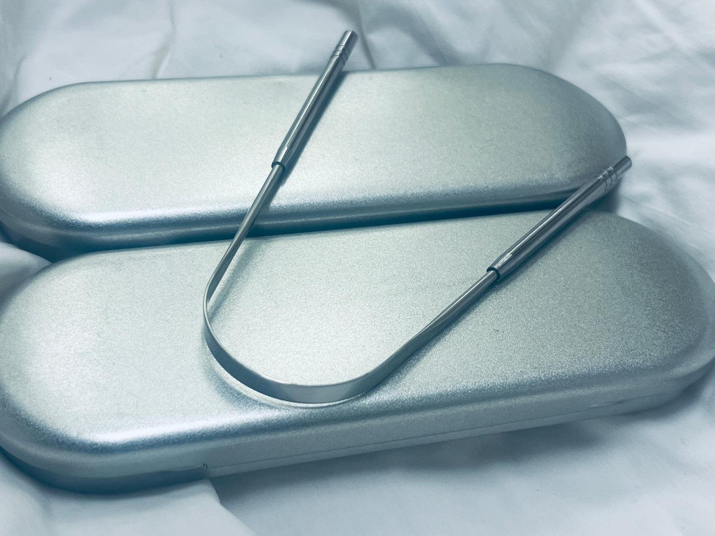 Tongue Scrapper l Stainless Steel Tongue Scrapper l Zero Waste Tongue Scrapper - www.Shopthatapp.com