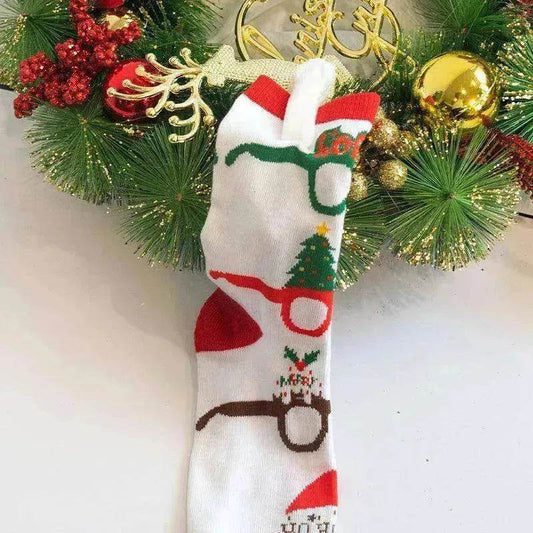 Fashion Simple Magnetic Christmas Socks For Men And Women - www.Shopthatapp.com