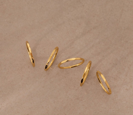 Gold Molten Stack 5 Rings - www.Shopthatapp.com