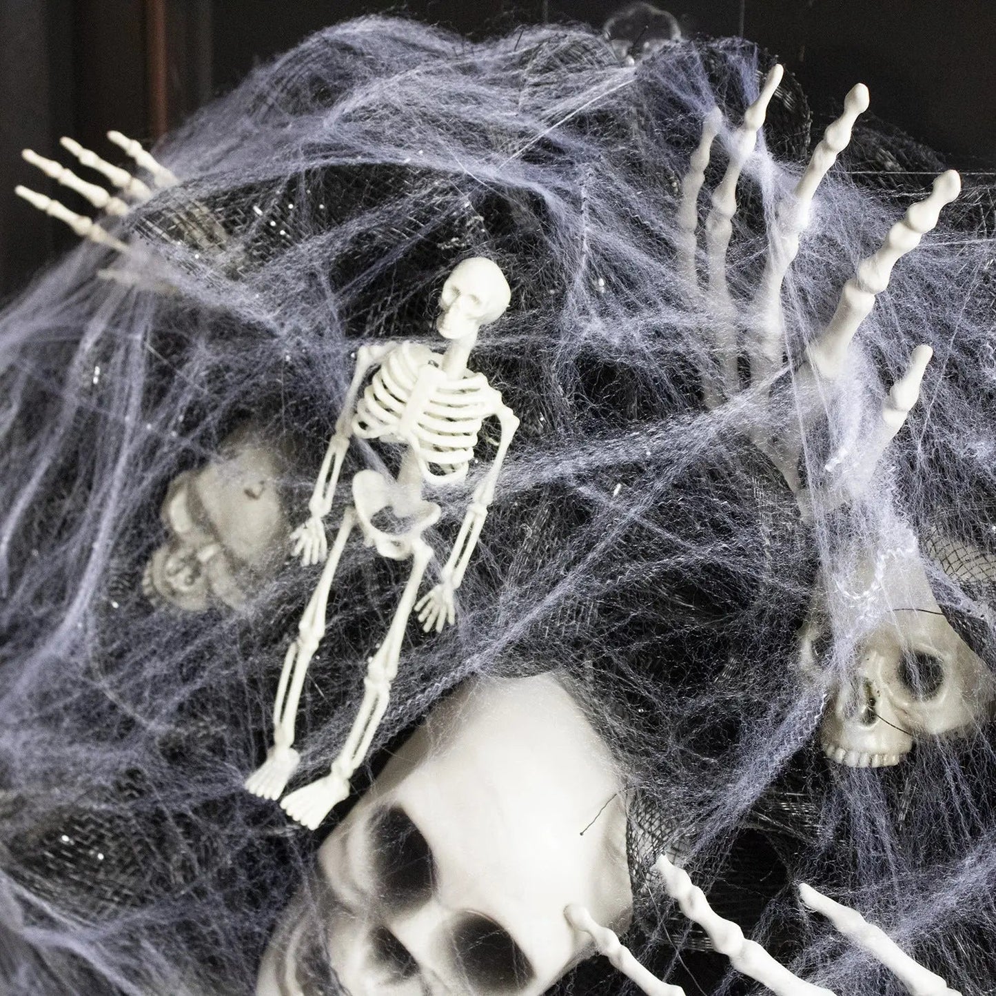 Halloween Black Mesh Skull Garland Party Layout Props - www.Shopthatapp.com