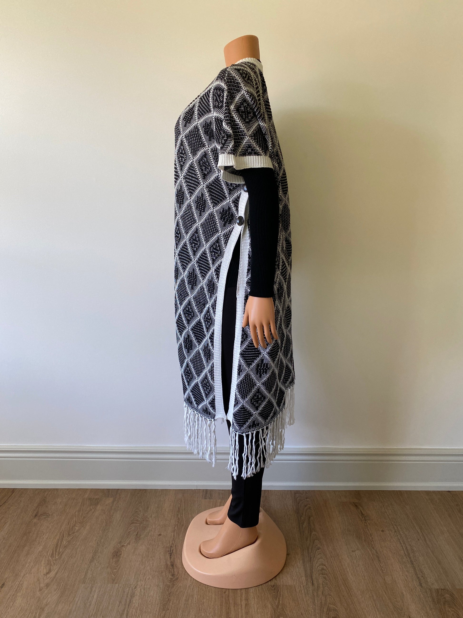 Women's Long Cover-up w/Tassels-2 Cols-2 Sizes-12pcs OR 8pcs OR 4pcs PACK - www.Shopthatapp.com