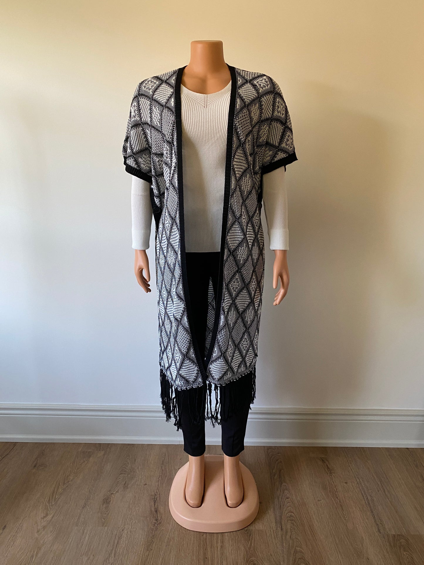 Women's Long Cover-up w/Tassels-2 Cols-2 Sizes-12pcs OR 8pcs OR 4pcs PACK - www.Shopthatapp.com