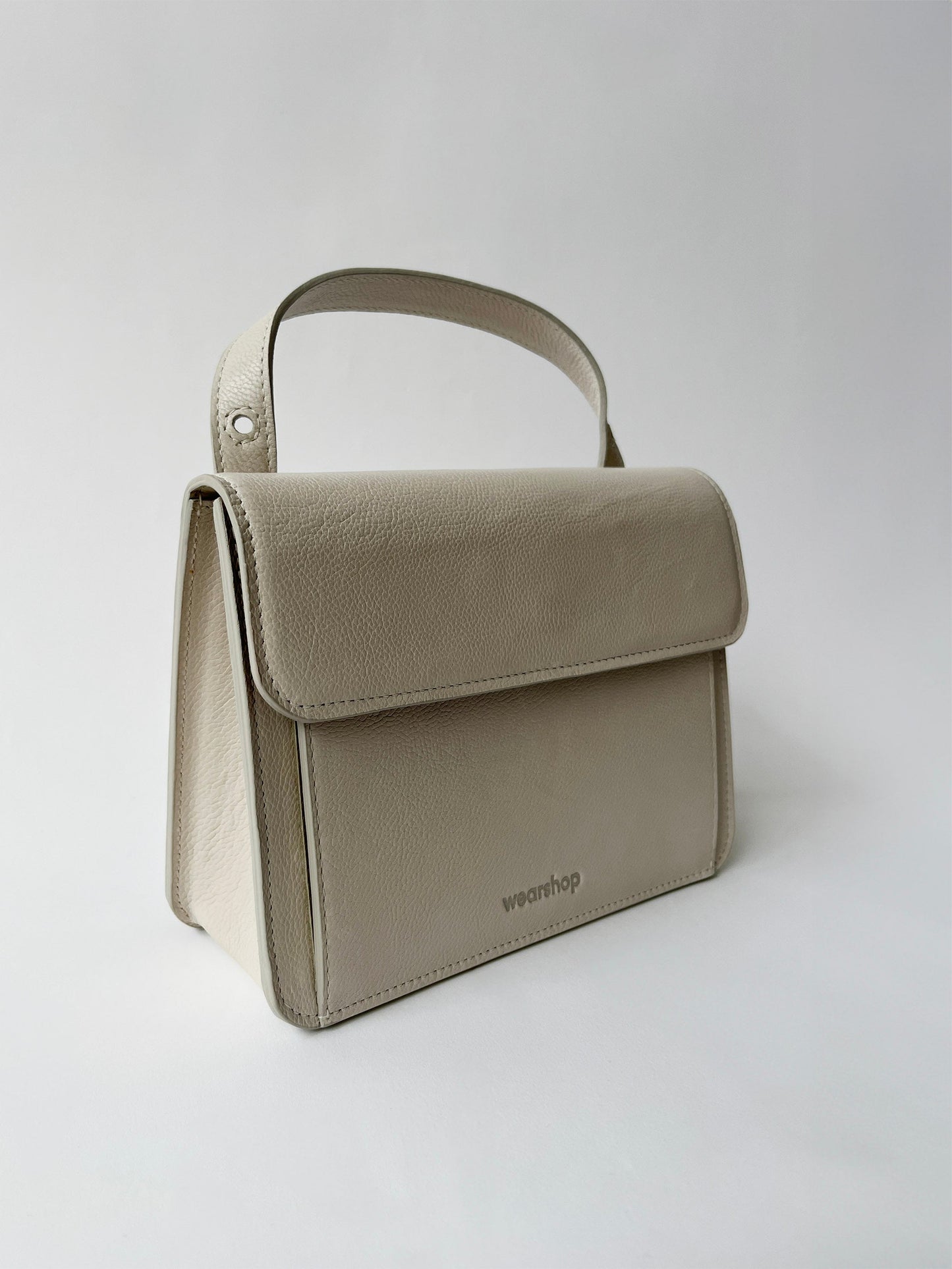 Vietta Piccola White - www.Shopthatapp.com