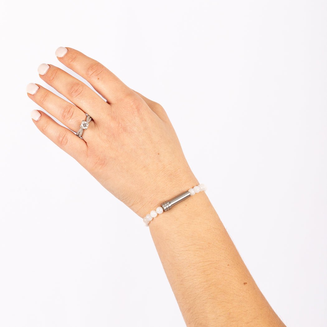 Moonstone Intention Bracelet - www.Shopthatapp.com