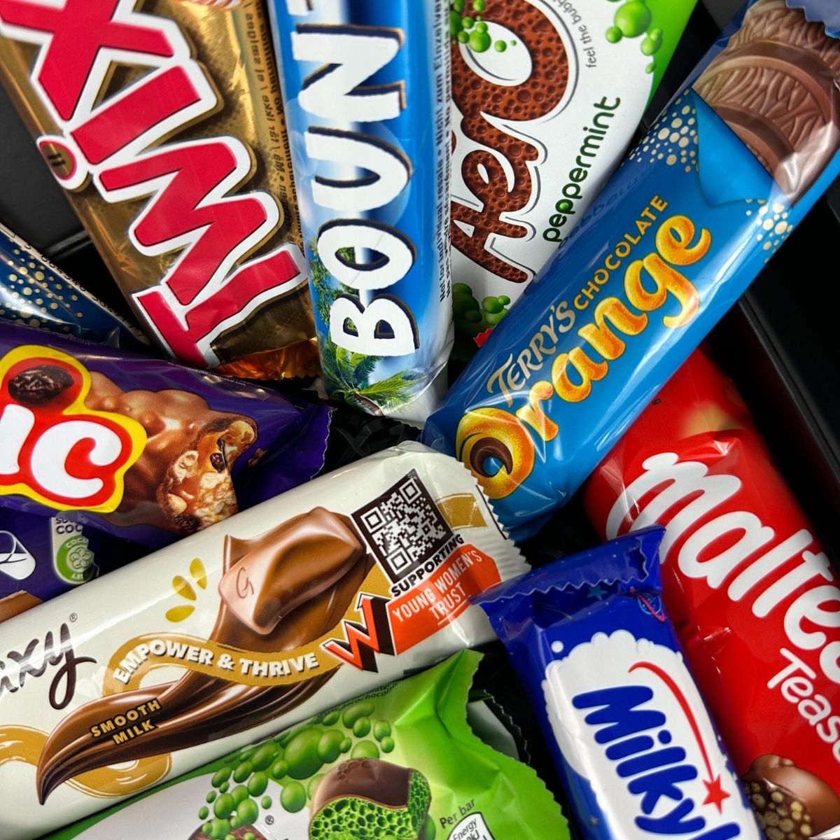 Mega Mix Chocolate Signature Gift Hamper-Food and beverage-www.Shopthatapp.com-HamperWell