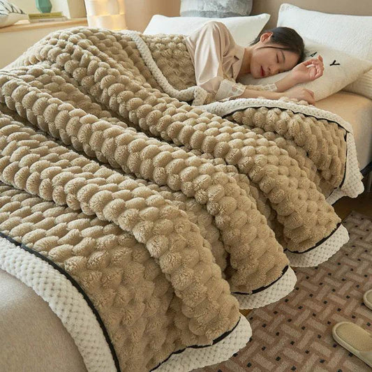 Coral Flannel Winter Thicken Thermal Cover Blanket - www.Shopthatapp.com