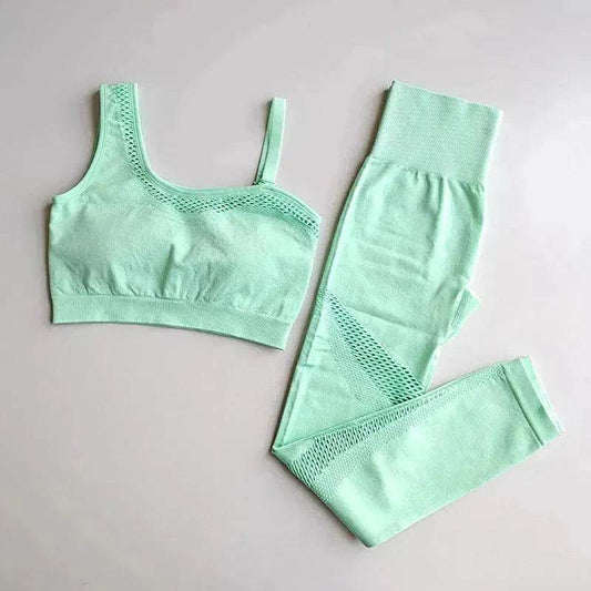 One-shoulder gym suit - www.Shopthatapp.com #