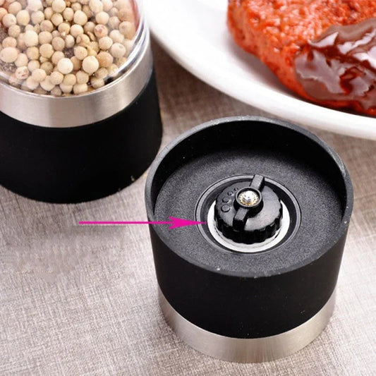 Pepper and salt manual grinder - www.Shopthatapp.com