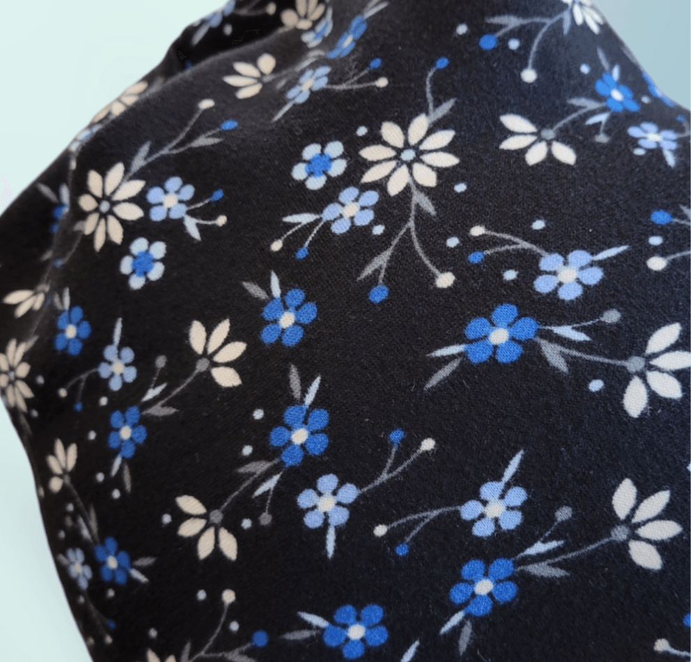 Tuques (doublées micropolar) à pompons détachables - www.Shopthatapp.com