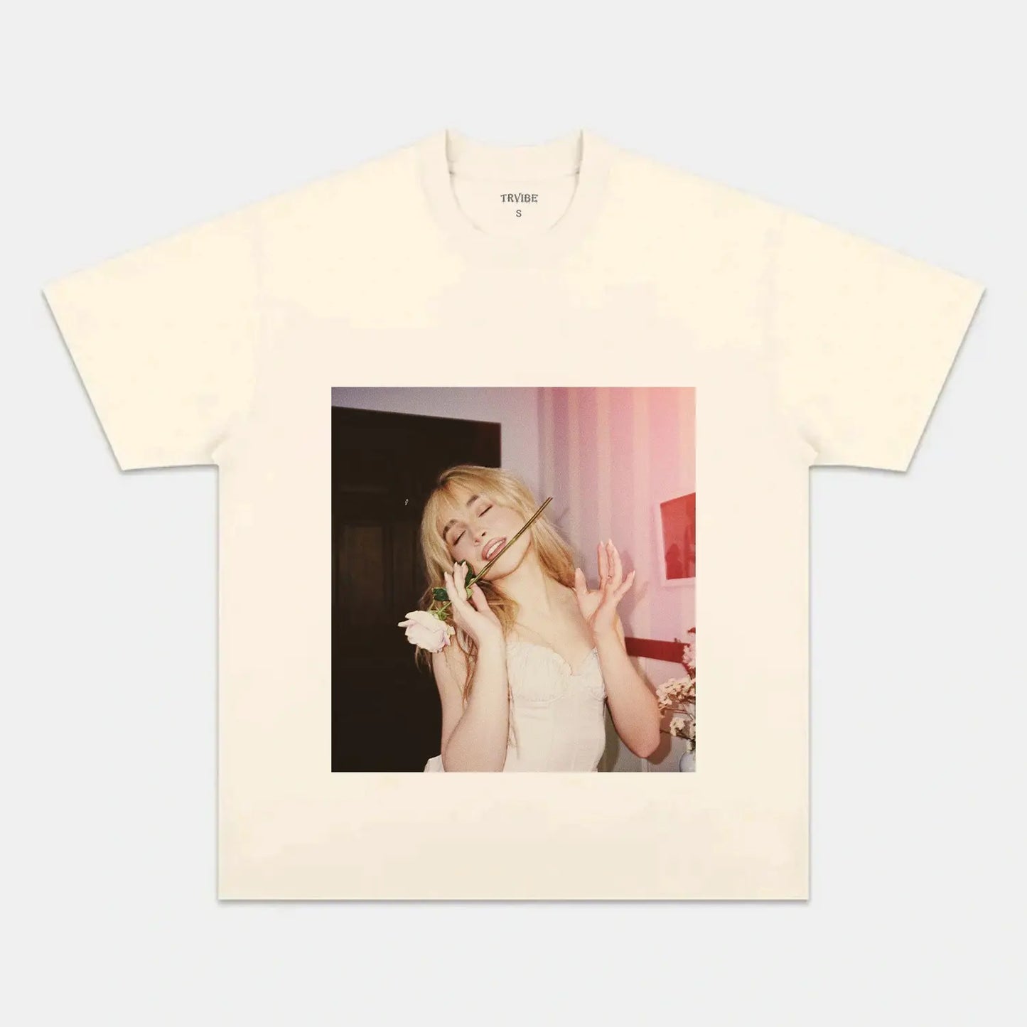 Sabrina Carpenter: Music Icon Tee V6 - www.Shopthatapp.com