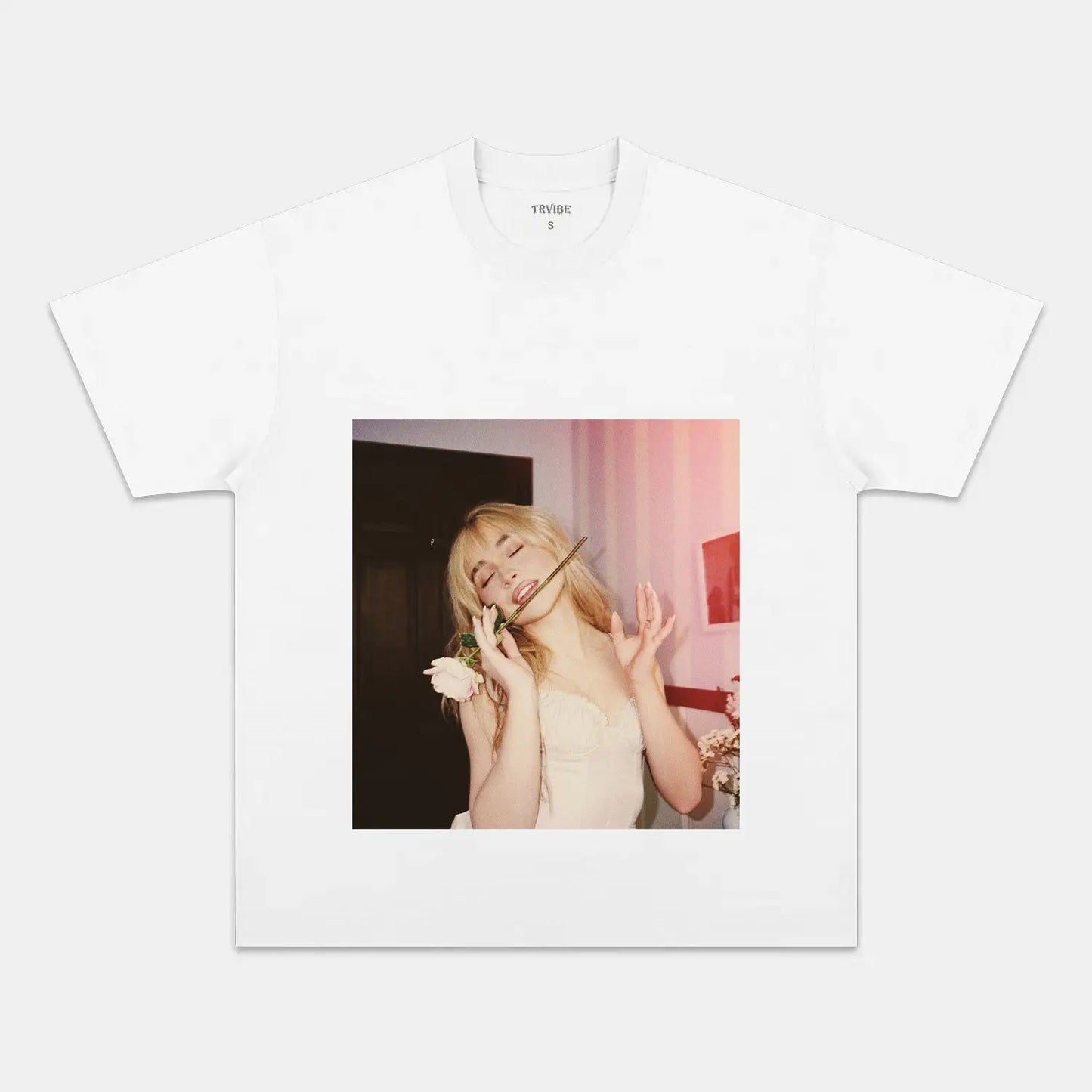 Sabrina Carpenter: Music Icon Tee V6 - www.Shopthatapp.com