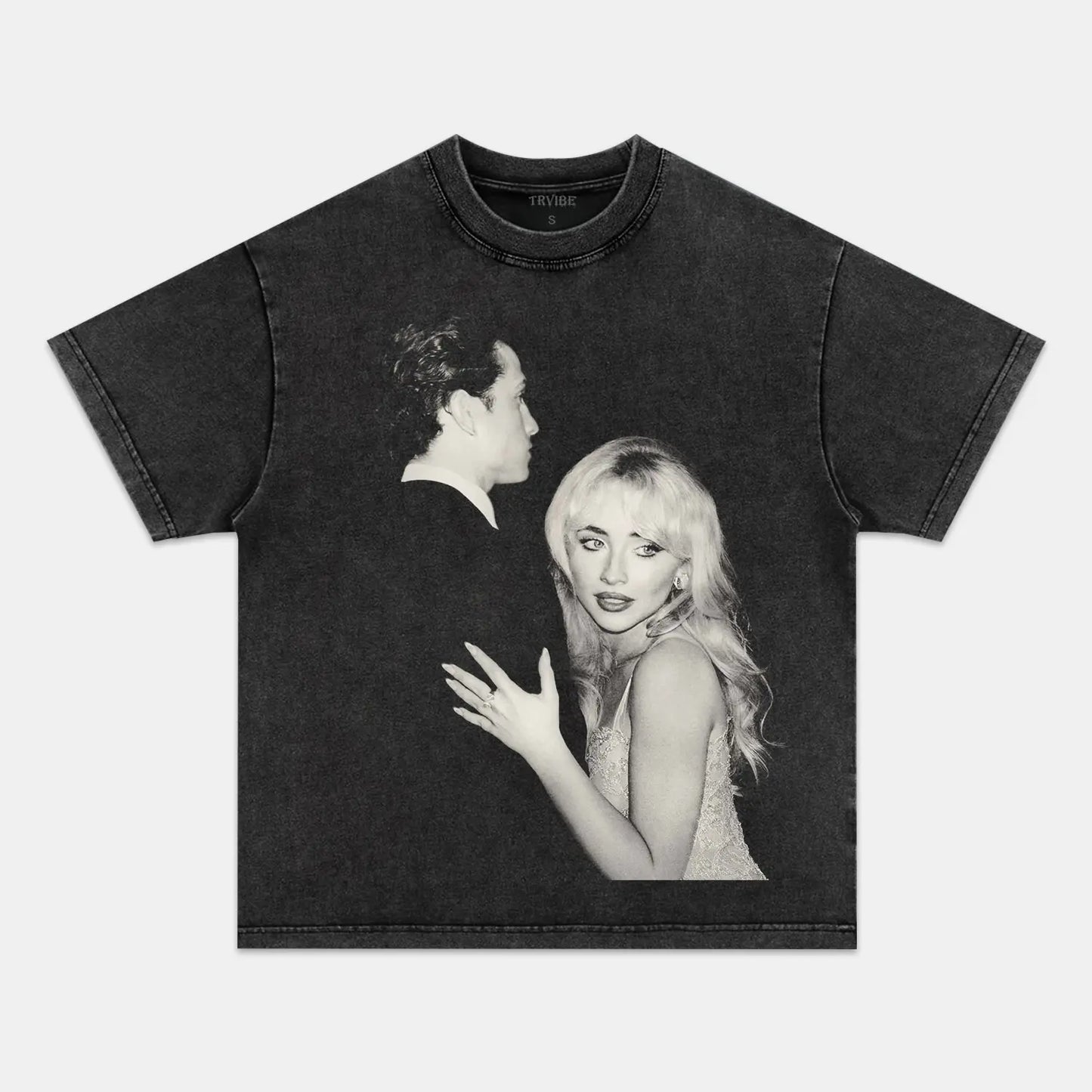 Sabrina Carpenter: Music Icon Tee V18 - www.Shopthatapp.com