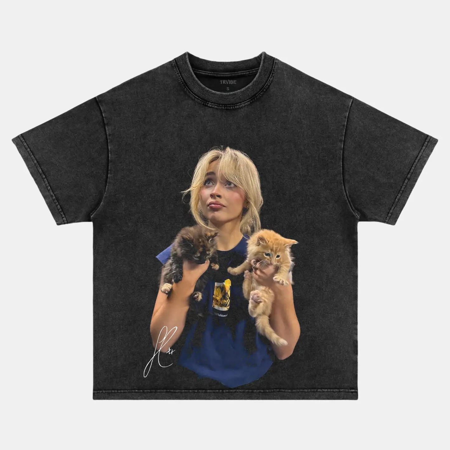 Sabrina carpenter: Music Icon Tee V21 - www.Shopthatapp.com