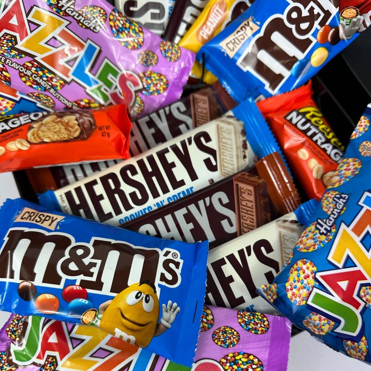 American Chocolate Signature Gift Hamper-Food and beverage-www.Shopthatapp.com-HamperWell