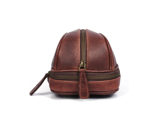 Akron Leather Toiletry Bag - www.Shopthatapp.com