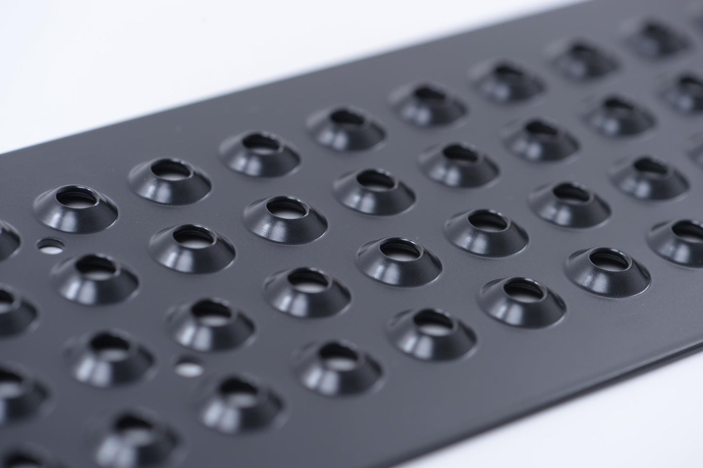 Aluminum Grip Stair Cover Treads - Signal Black, Includes Stainless Steel 1" Screws - 4" x 32" - www.Shopthatapp.com