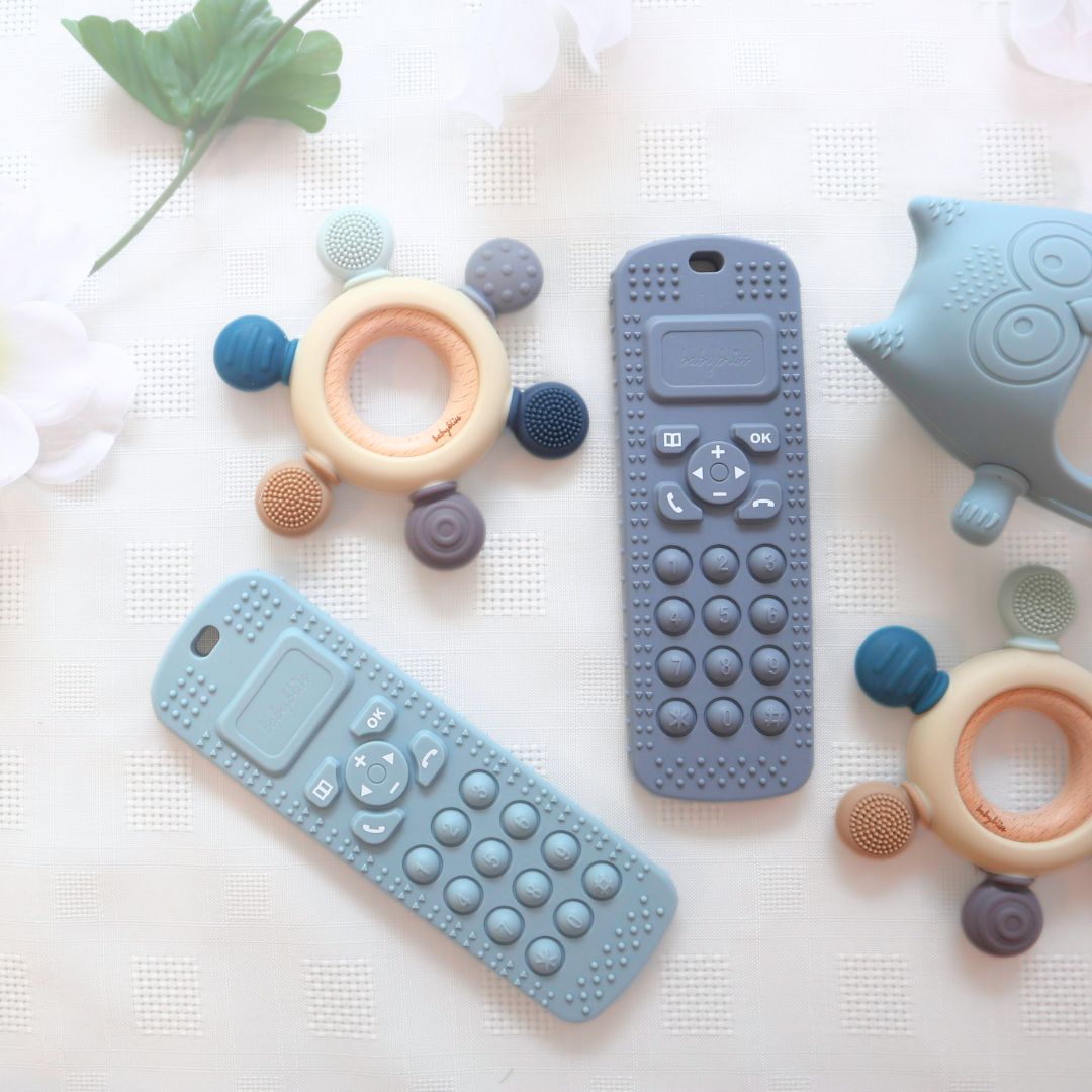 Sensory Popper Teether Phone - www.Shopthatapp.com