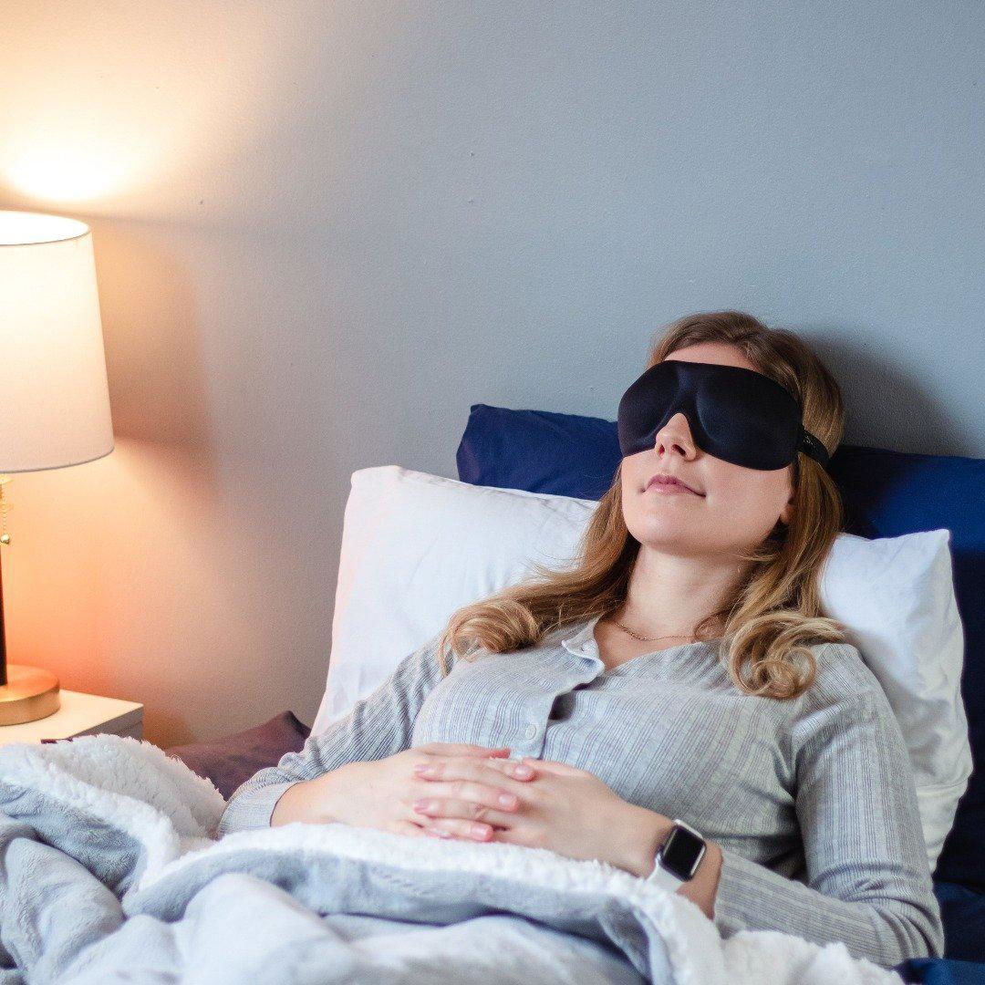 Blackout 40 Blinks Sleep Mask - www.Shopthatapp.com