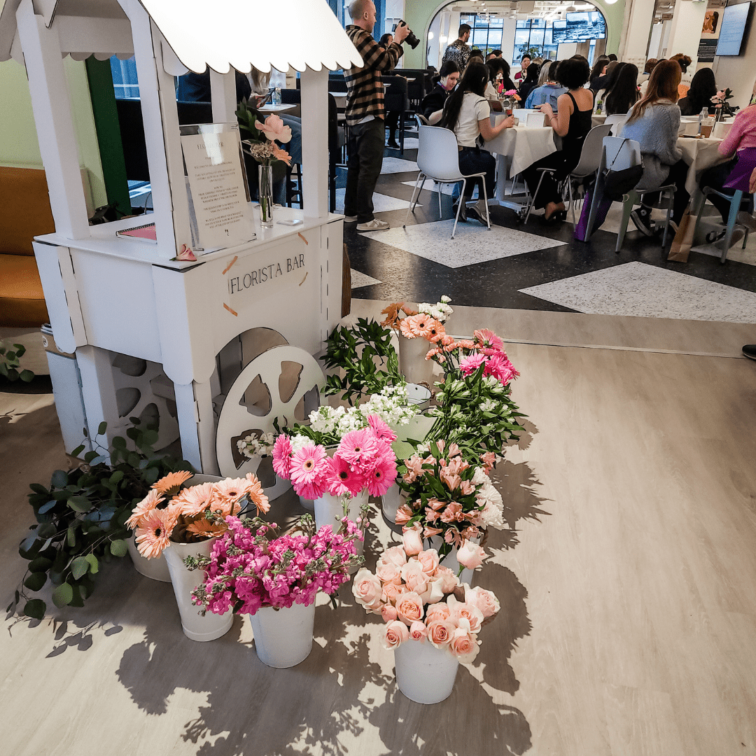 Bloom Bar Experience - Flower Bar Toronto - www.Shopthatapp.com
