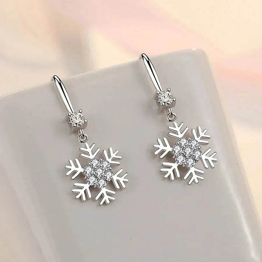 Temperament Snowflake Earrings With Rhinestones Fashion Personalized Christmas Earrings For Women Jewelry - www.Shopthatapp.com