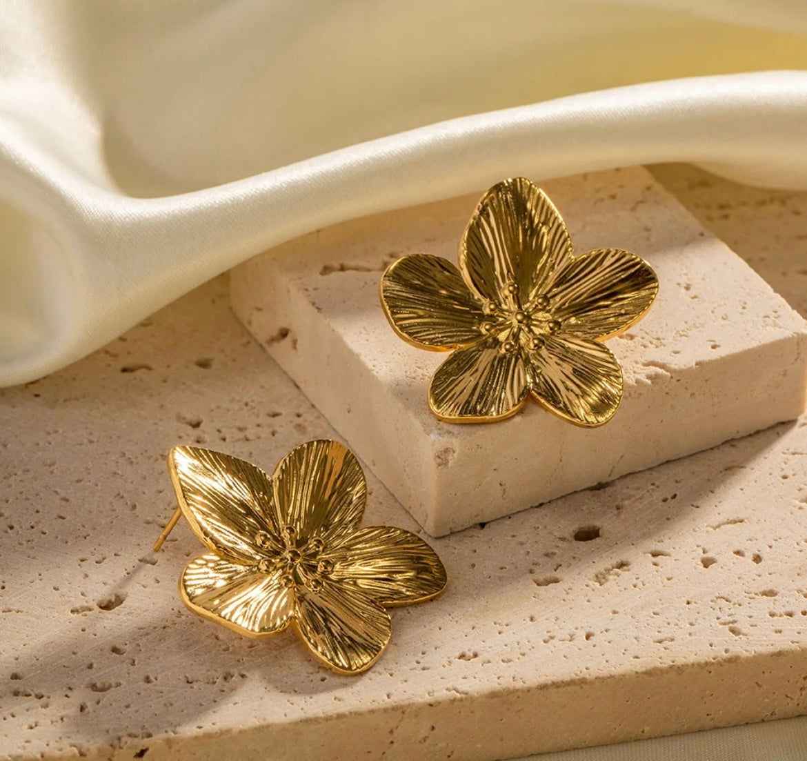 Elegant gold Flora Earrings Canada featuring a floral design perfect for any occasion