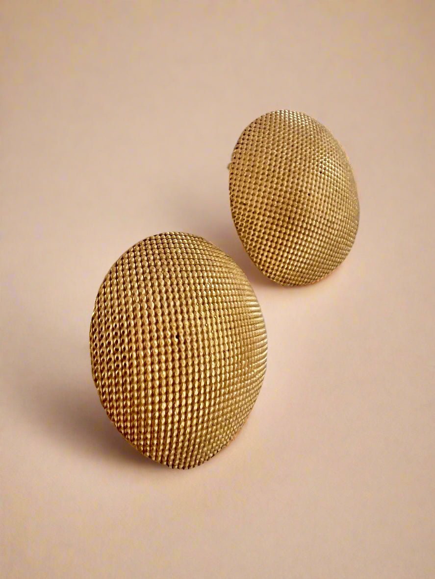 Woven Textured Round Studs - www.Shopthatapp.com