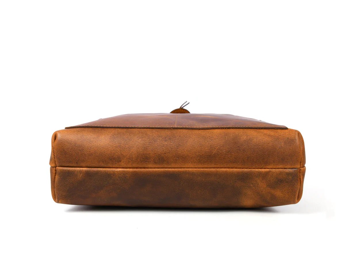 Leather Willow Tote - www.Shopthatapp.com