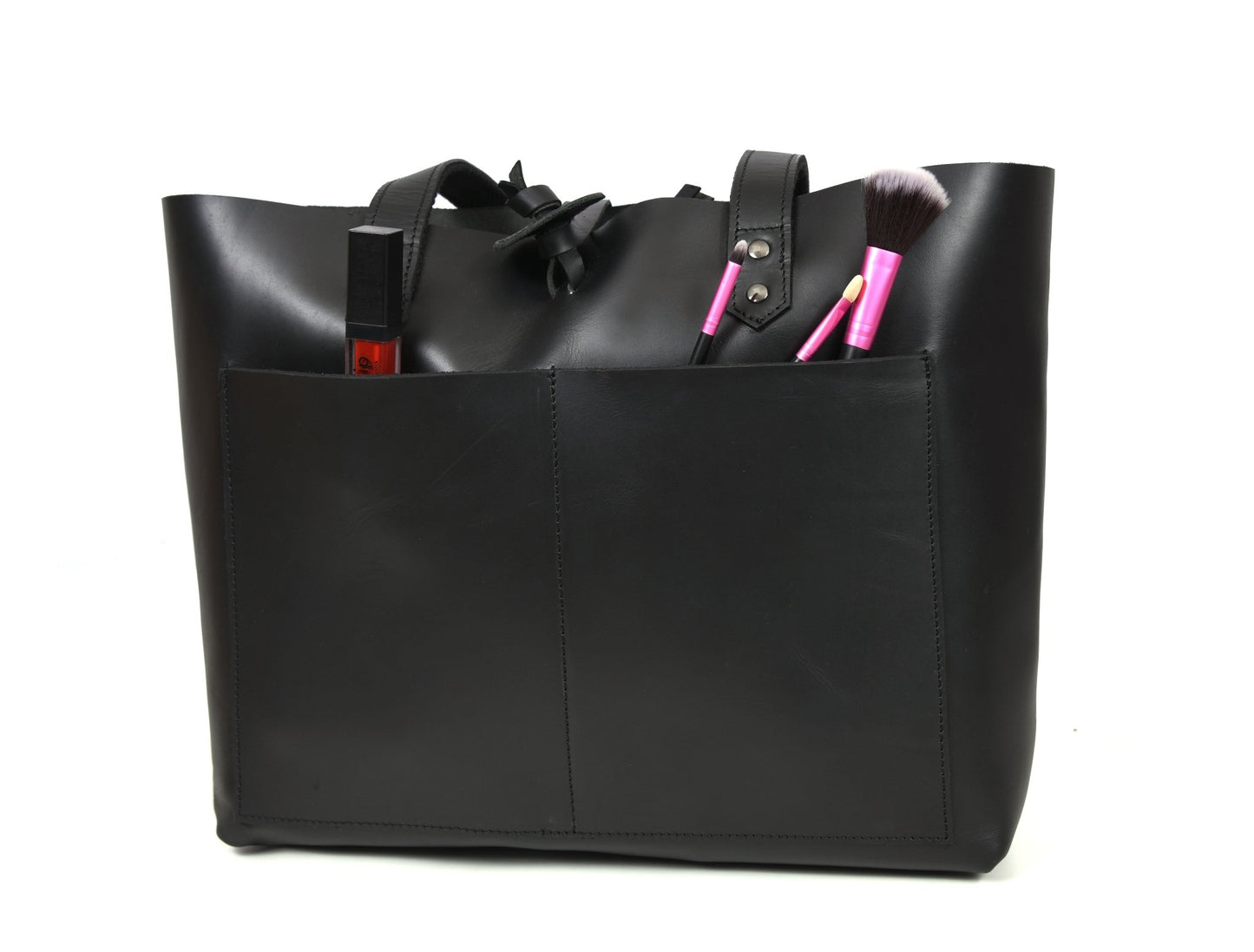 Leather Willow Tote - www.Shopthatapp.com