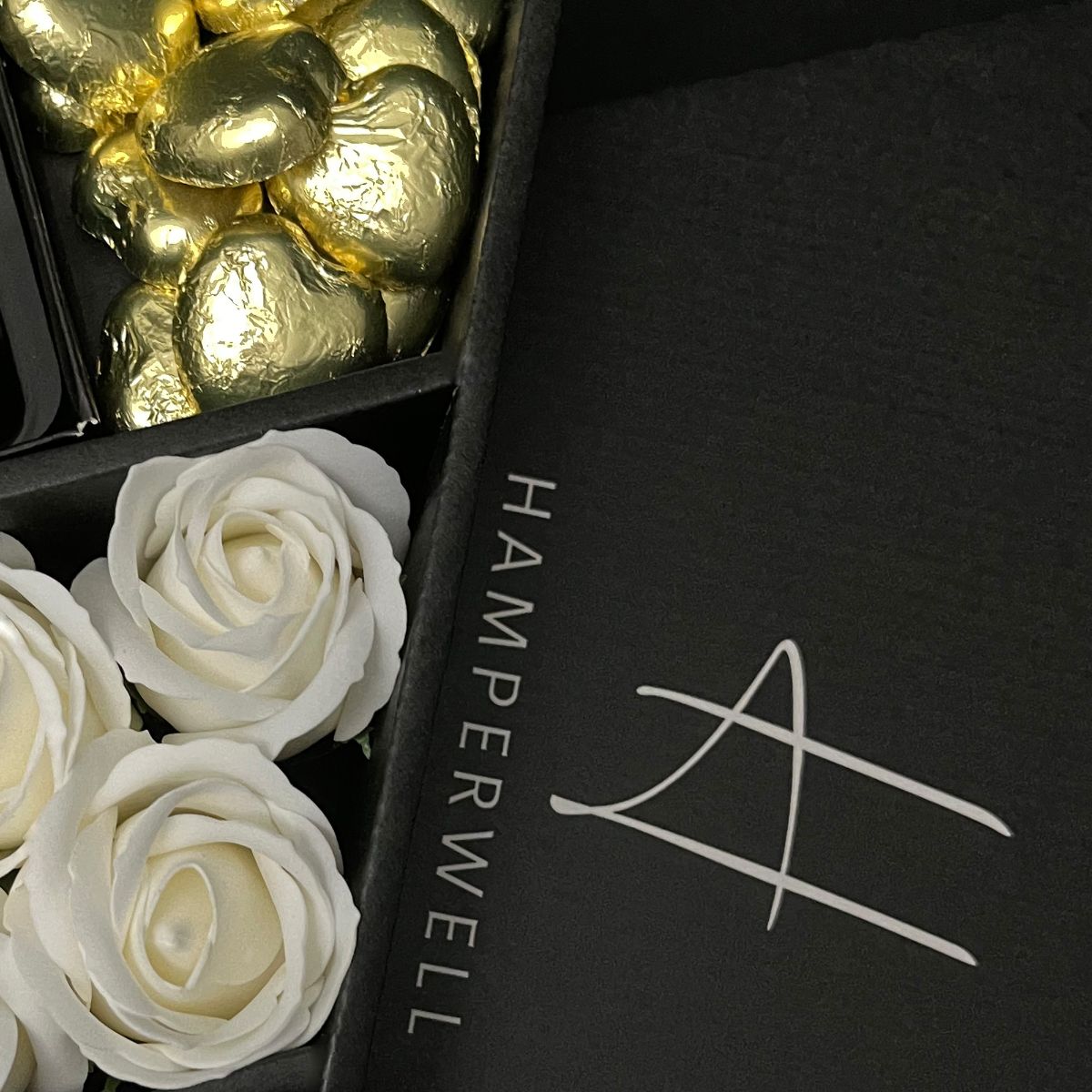 Lindt Lindor & Yankee Candle Signature Chocolate Bouquet With Ivory Roses - www.Shopthatapp.com