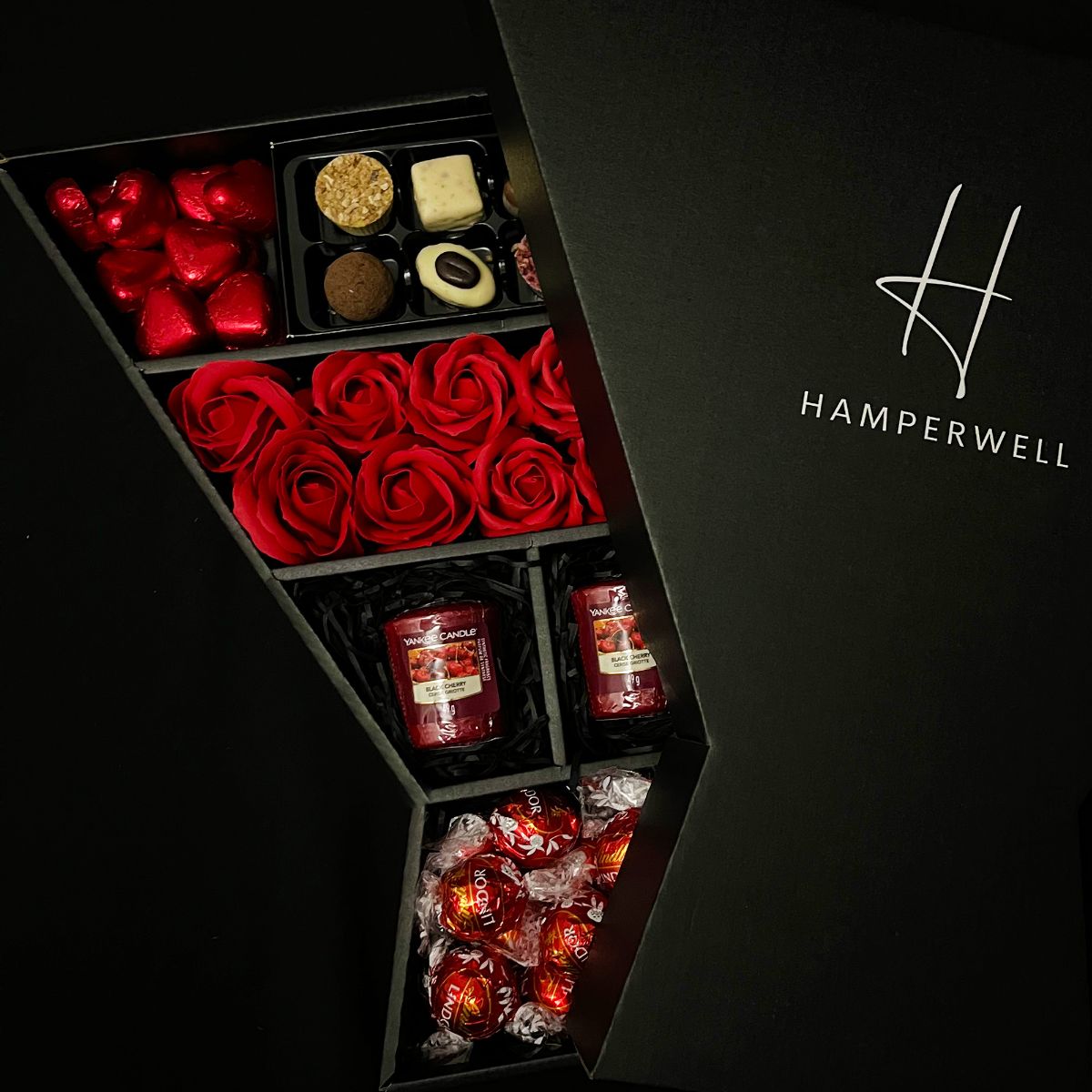 Lindt Lindor & Yankee Candle Signature Chocolate Bouquet With Red Roses - www.Shopthatapp.com