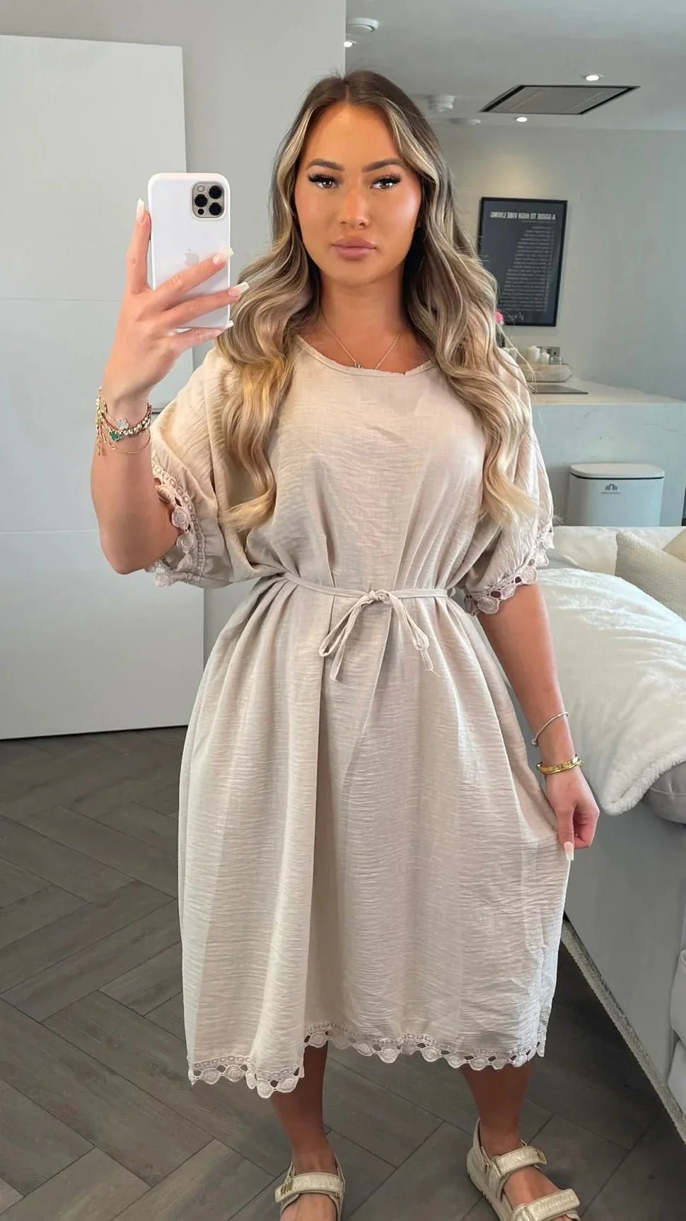 Robe en lin et étamine à taille nouée Nila