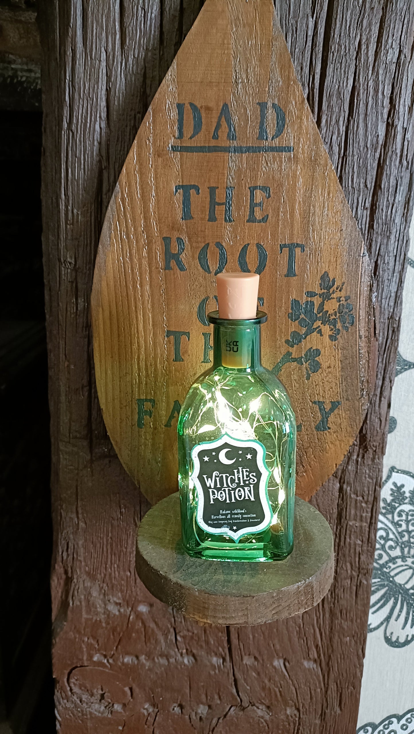 Witches potion lamp