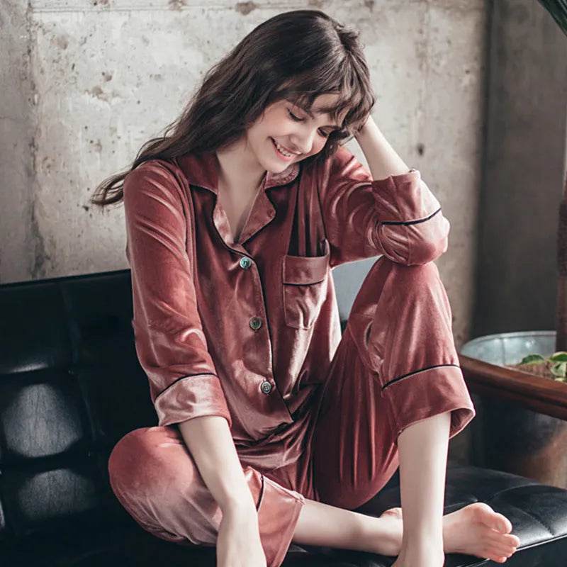 2pcs Couple Gold Velvet Long Sleeve Pajamas set - www.Shopthatapp.com