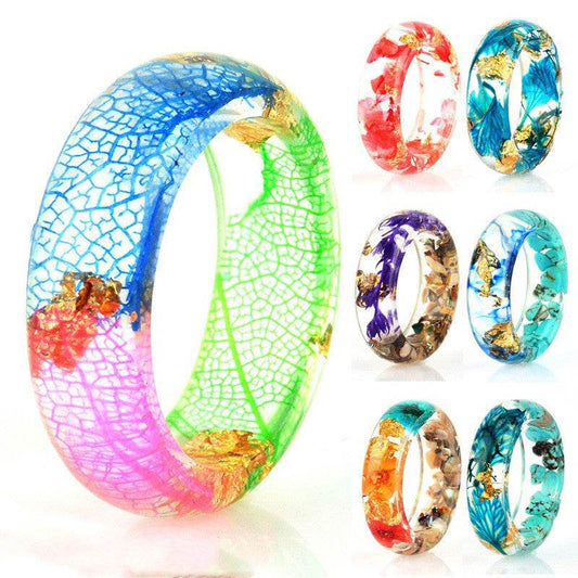 Dried flower resin ring - www.Shopthatapp.com