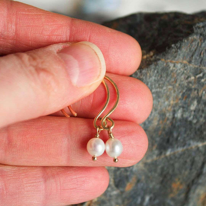 14K Gold Fill - SMALL Hammered Hoops with Freshwater Pearls - www.Shopthatapp.com #