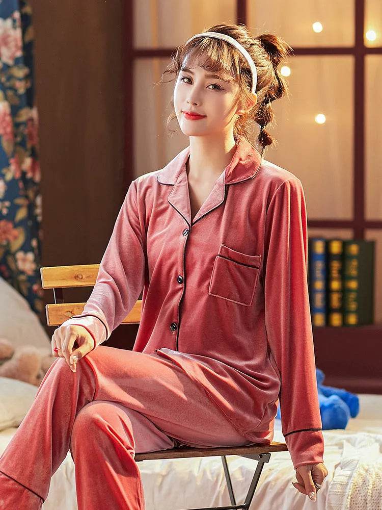 2pcs Couple Gold Velvet Long Sleeve Pajamas set - www.Shopthatapp.com