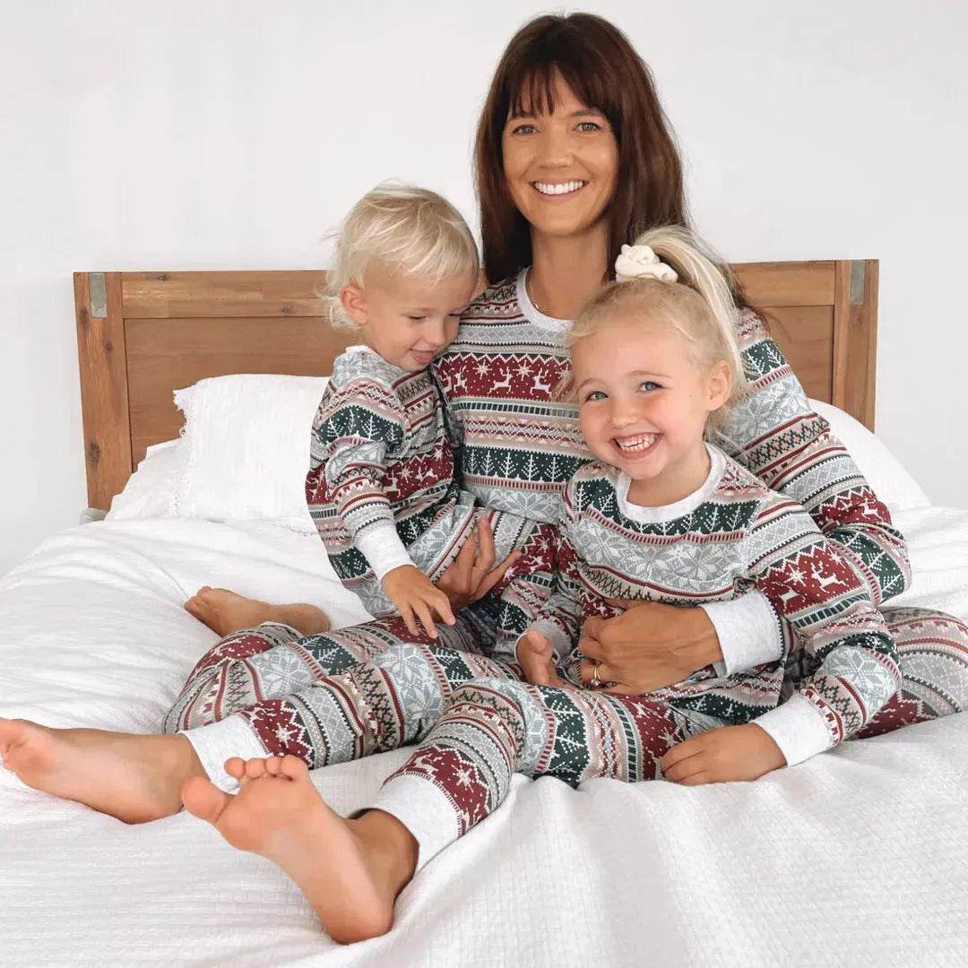 European And American Christmas Homewear Family Set Pajamas - www.Shopthatapp.com