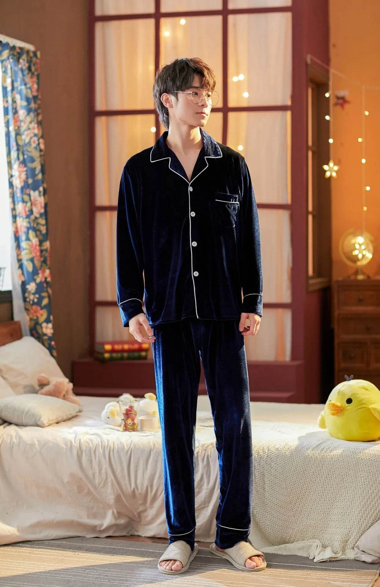 2pcs Couple Gold Velvet Long Sleeve Pajamas set - www.Shopthatapp.com