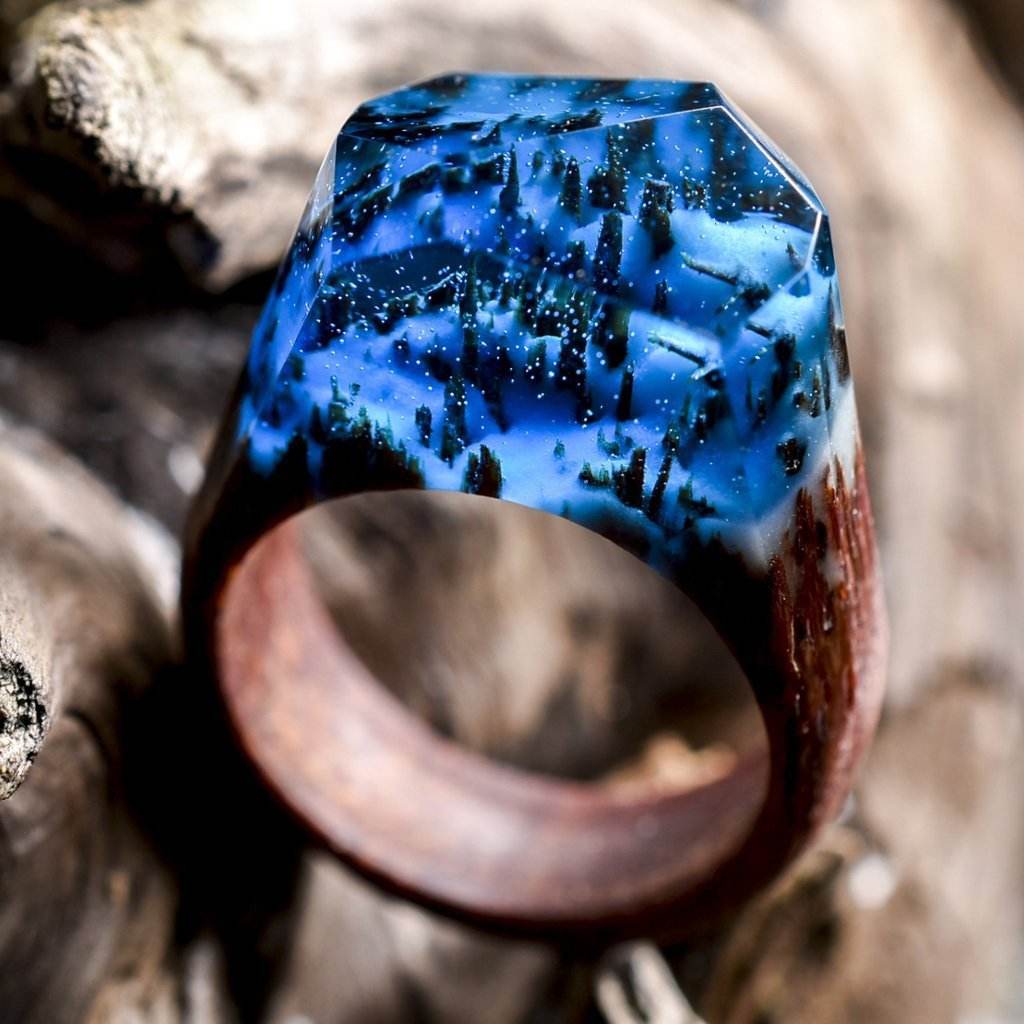Resin wood ring - www.Shopthatapp.com