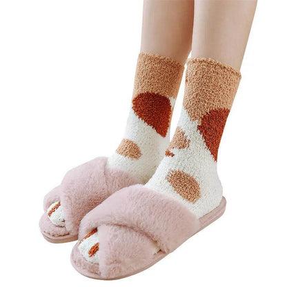 Winter House floor Fleece socks - www.Shopthatapp.com