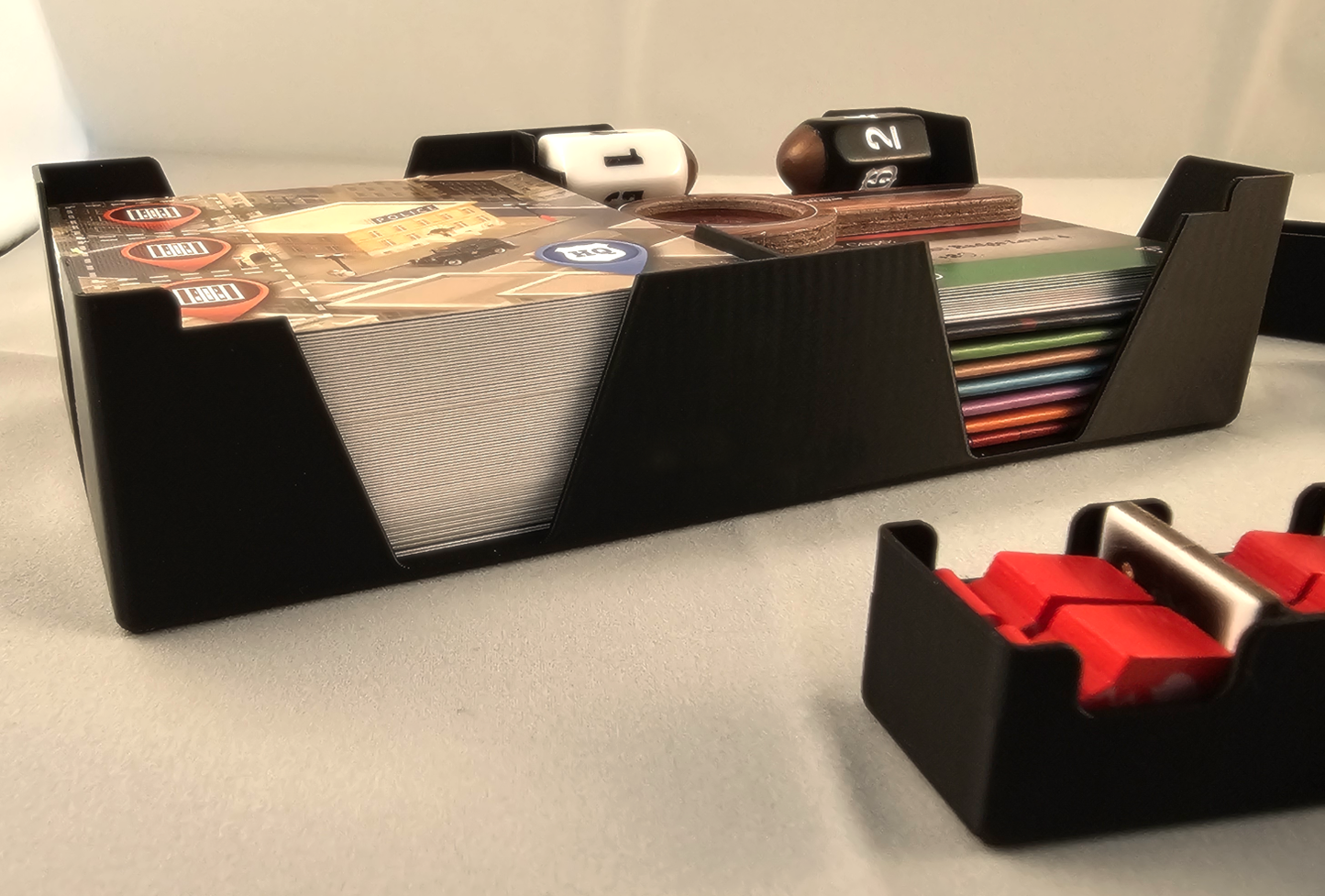 Tiny Epic Crimes Insert - www.Shopthatapp.com