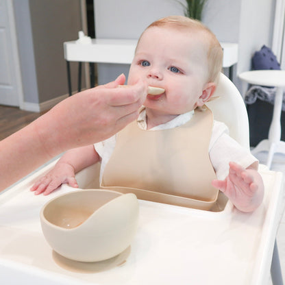 Silicone Bib - www.Shopthatapp.com